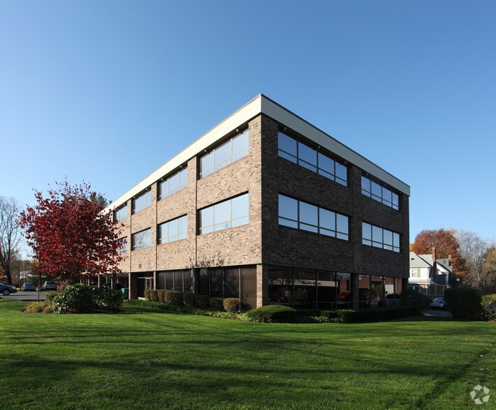 61 S Main St, West Hartford, CT for sale - Primary Photo - Image 1 of 1