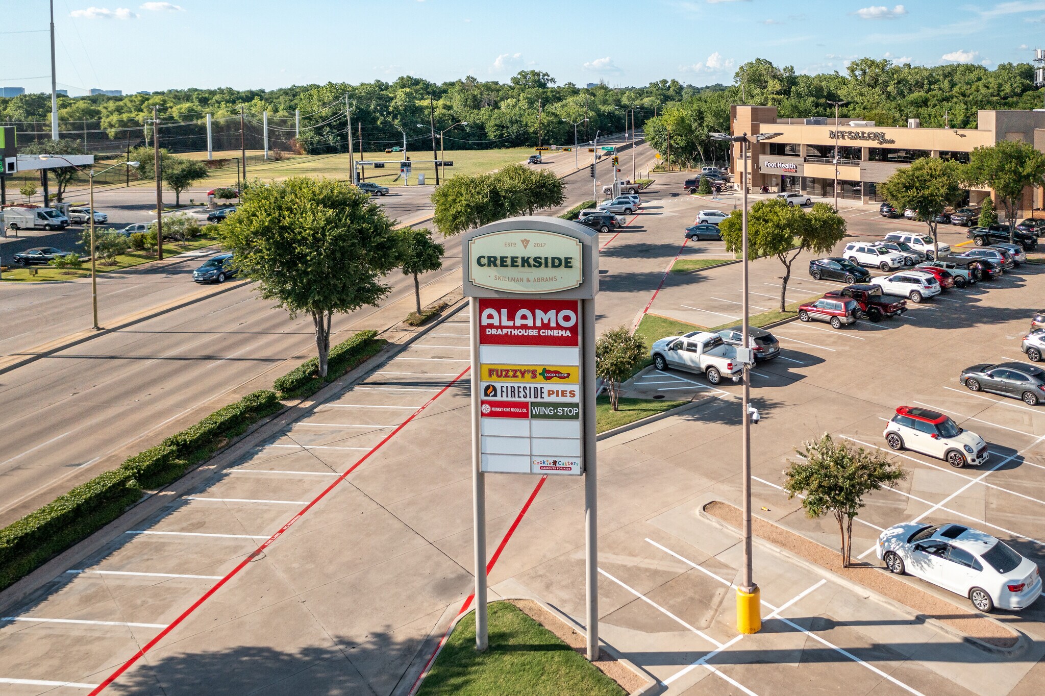67406780 Abrams Rd, Dallas, TX 75231 Creekside Shopping Center
