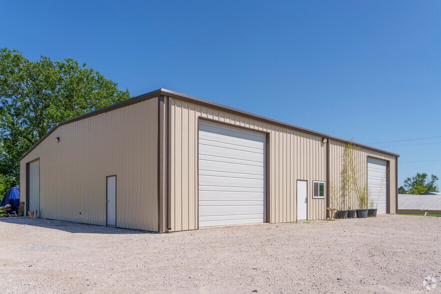 8515 S Regency Dr, Tulsa, OK for sale - Primary Photo - Image 1 of 14