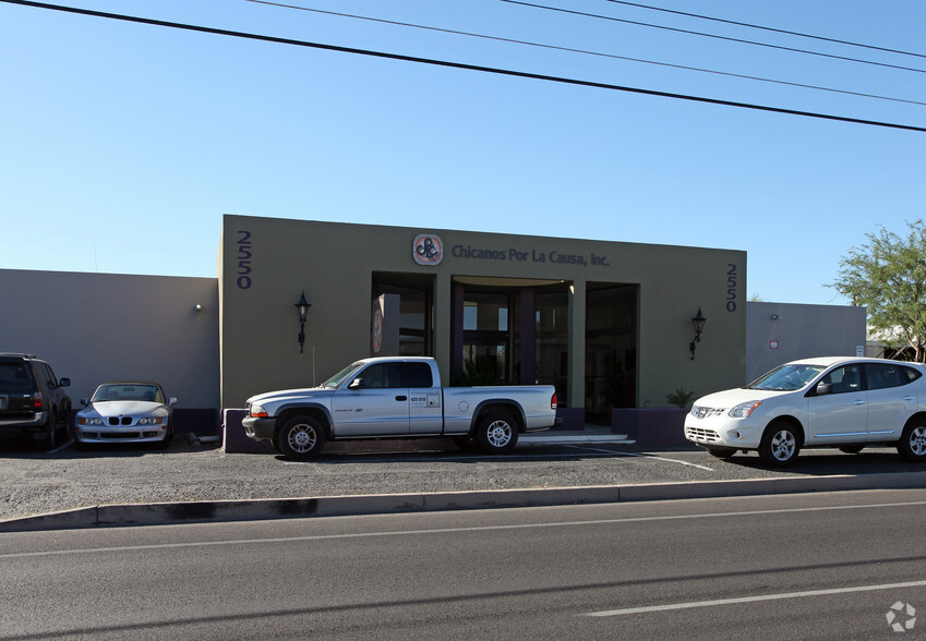 2550 E Fort Lowell Rd, Tucson, AZ for sale - Primary Photo - Image 1 of 1