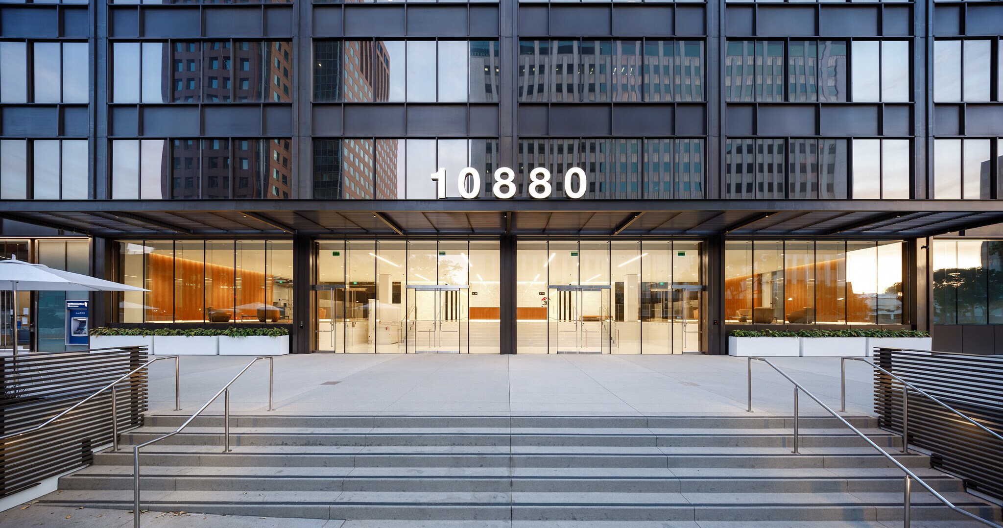 10880-wilshire-blvd-los-angeles-ca-90024-office-retail-for-lease