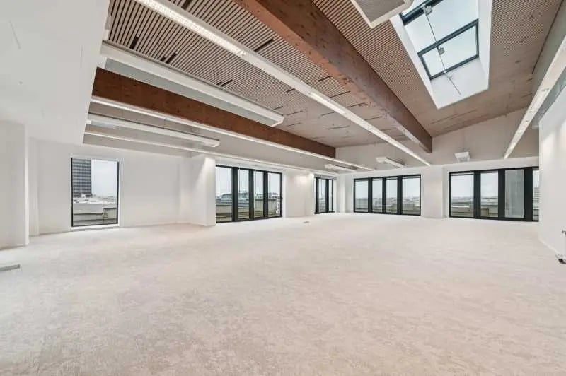 77 Boulevard Marius Vivier-Merle, Lyon for lease Building Photo- Image 1 of 22