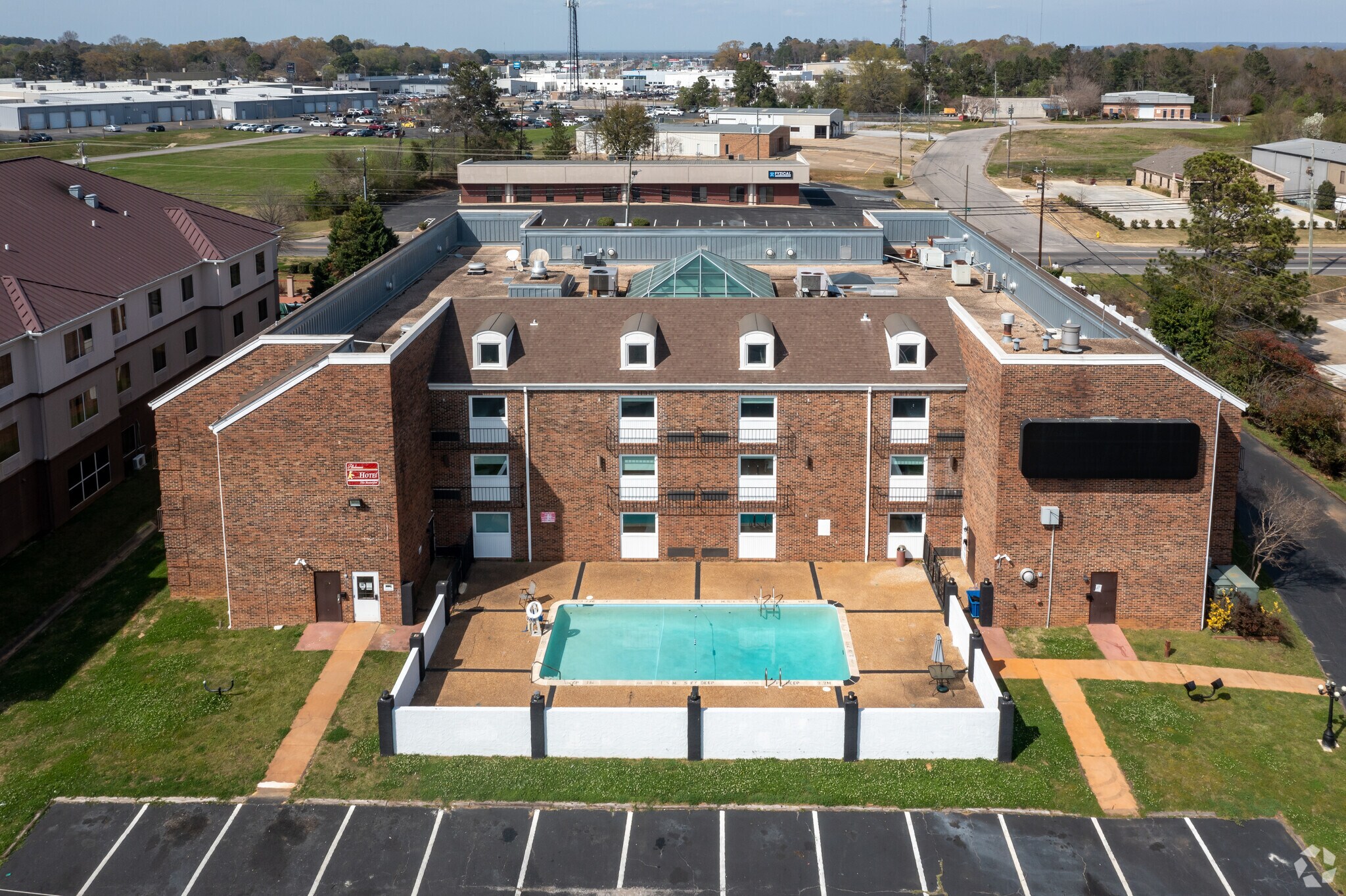 5924 Monticello Dr, Montgomery, AL 36117 Clarion Inn Montgomery East