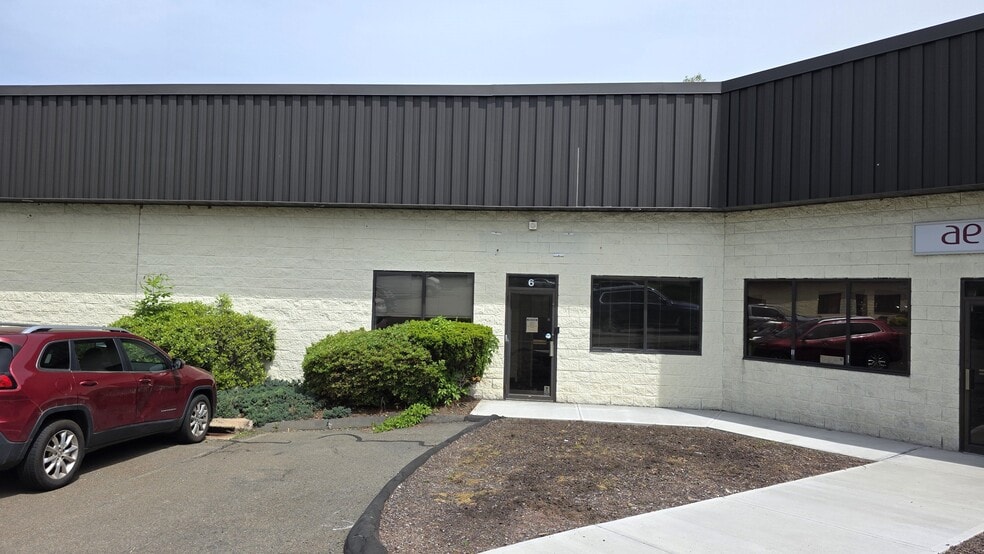 1486 Highland Ave, Cheshire, CT for lease - Building Photo - Image 1 of 3
