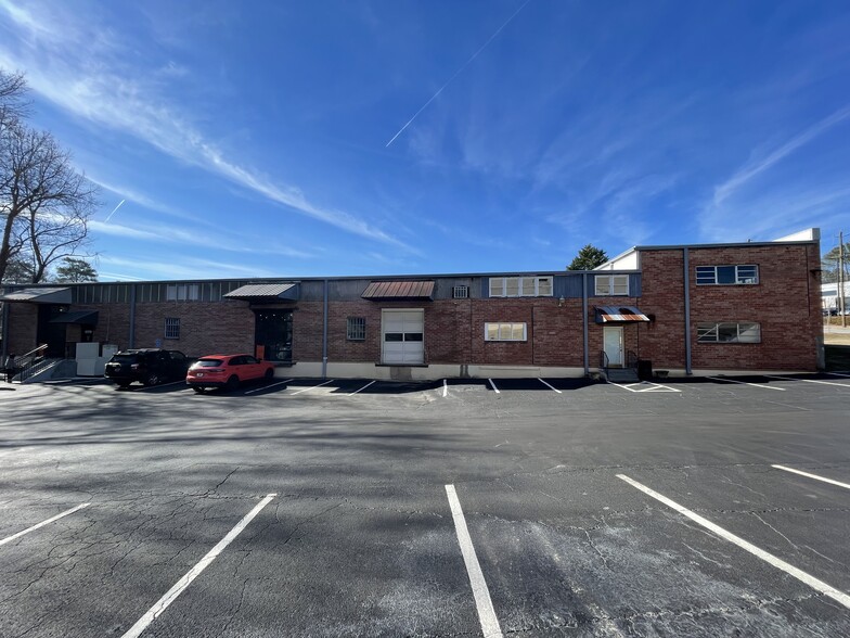 2697 Apple Valley Rd NE, Atlanta, GA for lease - Building Photo - Image 3 of 8