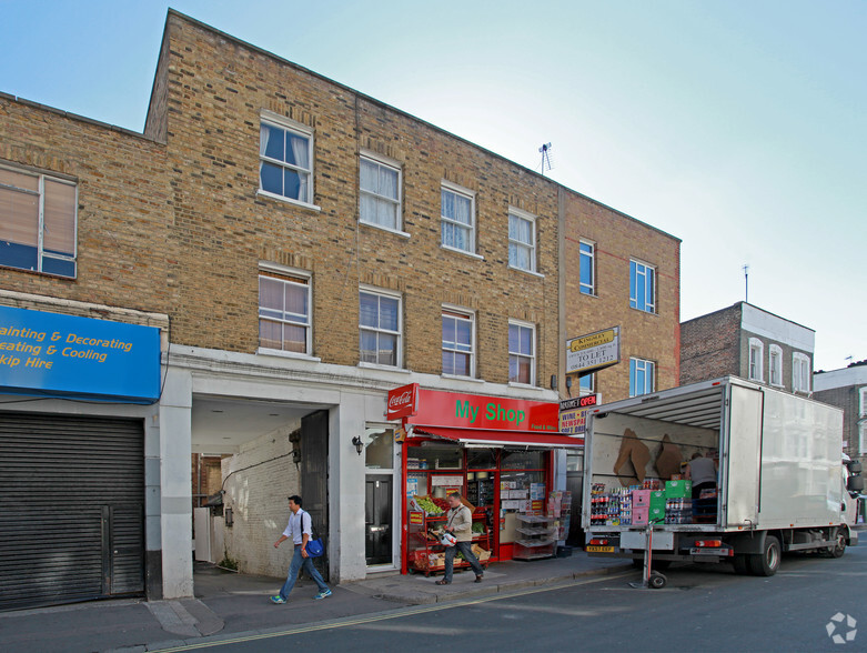 2A-2C Seagrave Rd, London for lease - Building Photo - Image 2 of 3