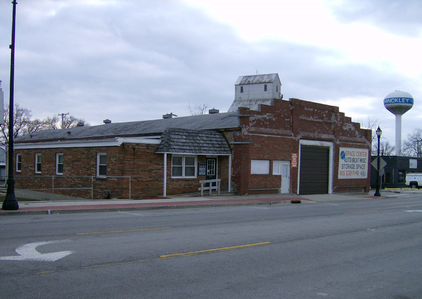 177 W Lincoln Ave, Hinckley, IL for sale - Building Photo - Image 1 of 7