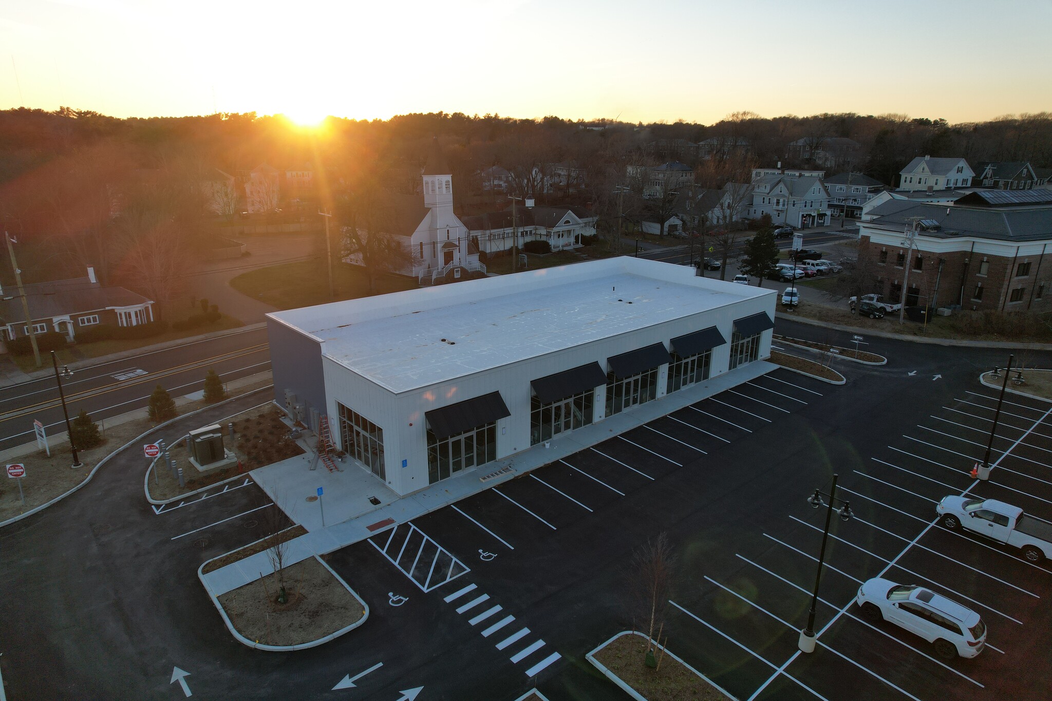 381 Court St, Plymouth, MA for lease Building Photo- Image 1 of 7