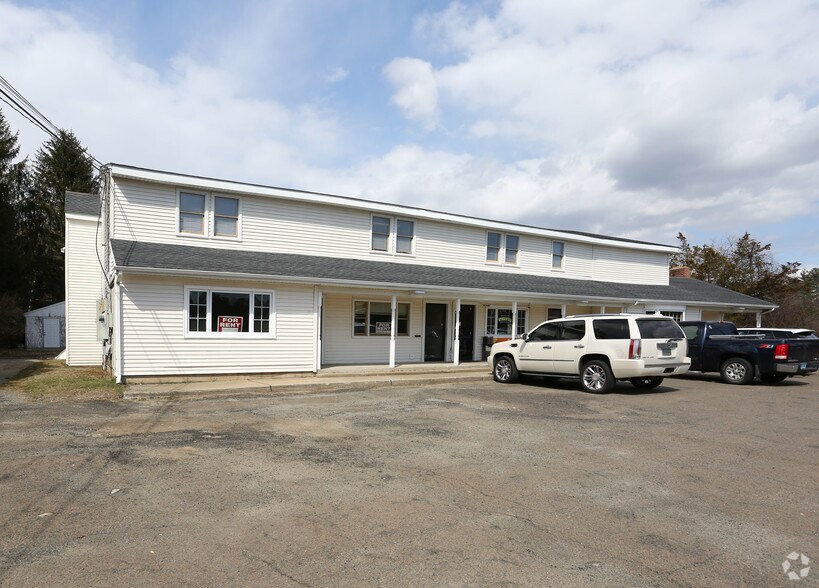 1130 Voluntown Rd, Griswold, CT 06351