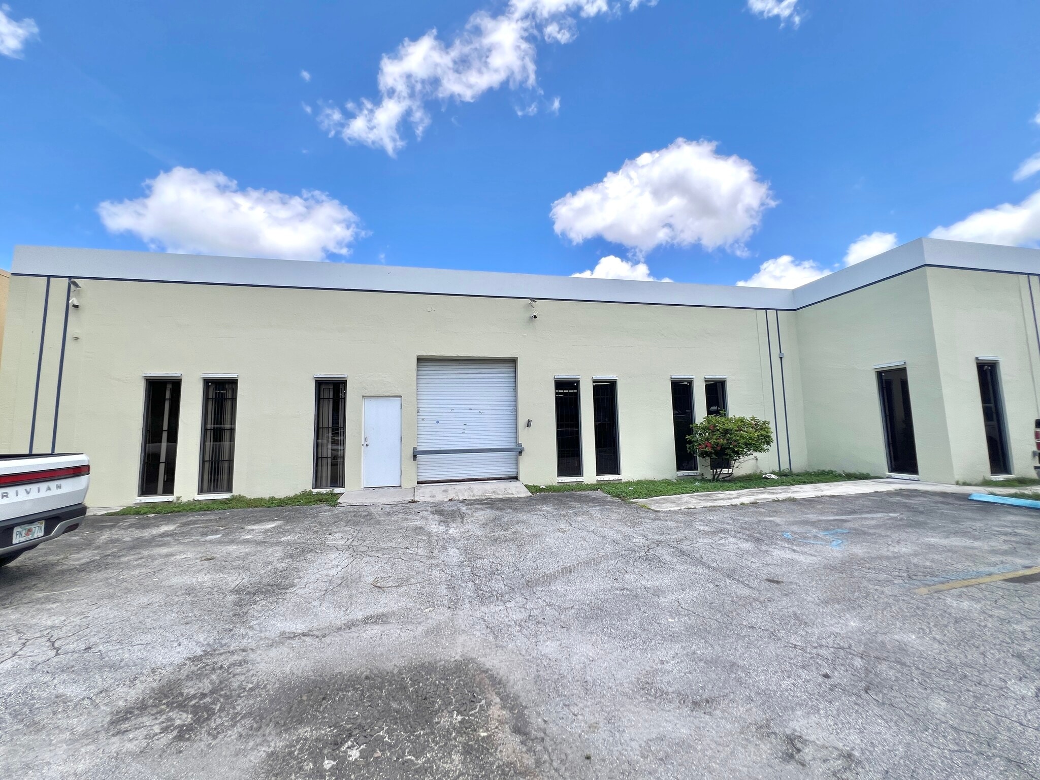 3425 NW 73rd Ave, Miami, FL for lease Interior Photo- Image 1 of 21