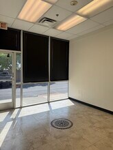 13343 W Foxfire Dr, Surprise, AZ for lease Interior Photo- Image 1 of 4