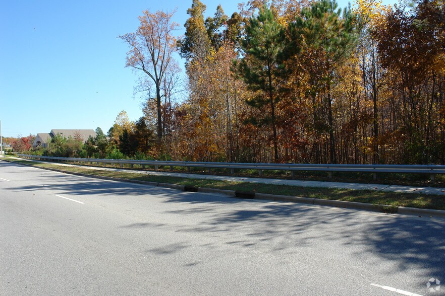 NW Maynard Rd, Cary, NC 27513