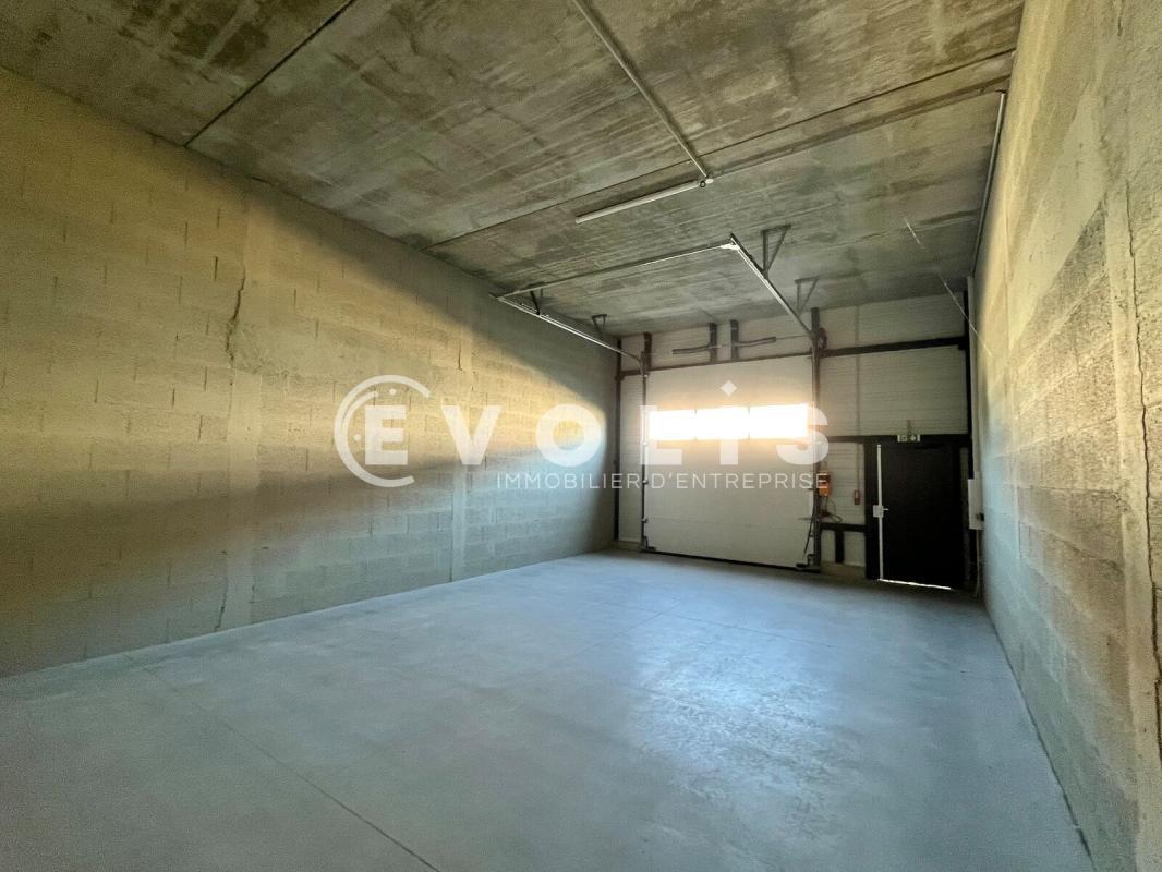 Flex in Gradignan for lease Interior Photo- Image 1 of 12