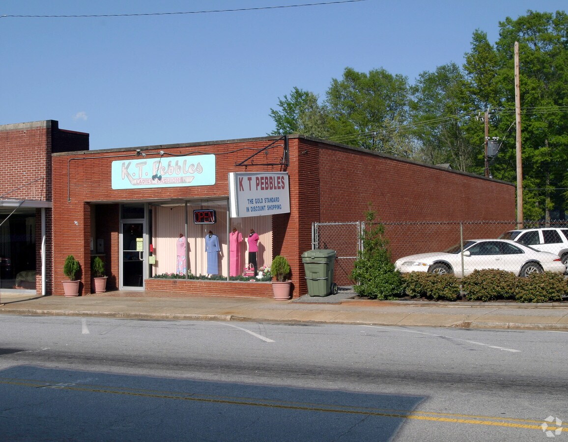 213 S Alabama Ave, Chesnee, SC 29323