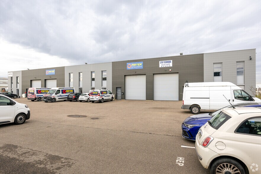 Flex in Genas for sale - Building Photo - Image 2 of 2