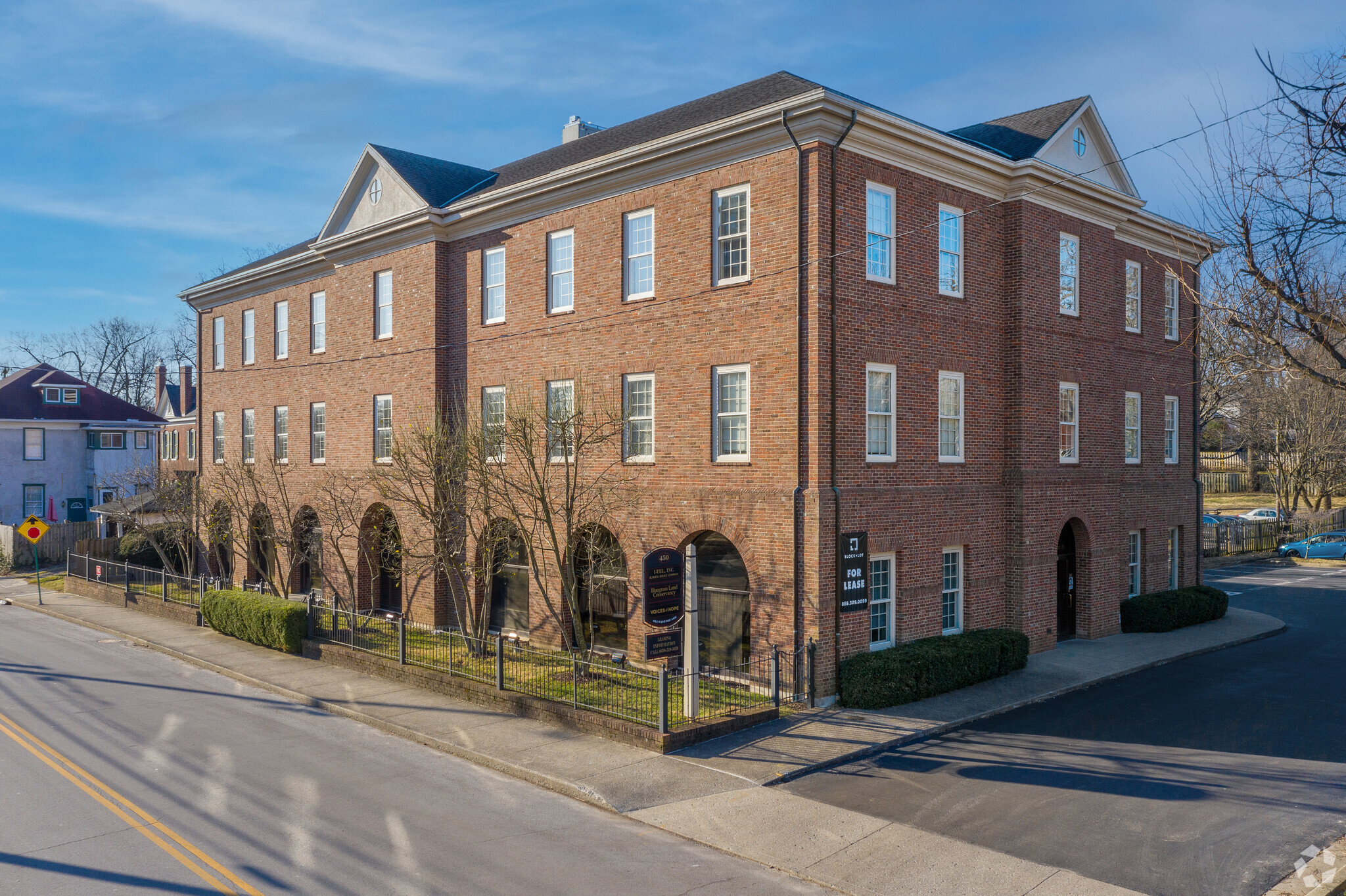 450 Old Vine St, Lexington, KY for lease Building Photo- Image 1 of 6