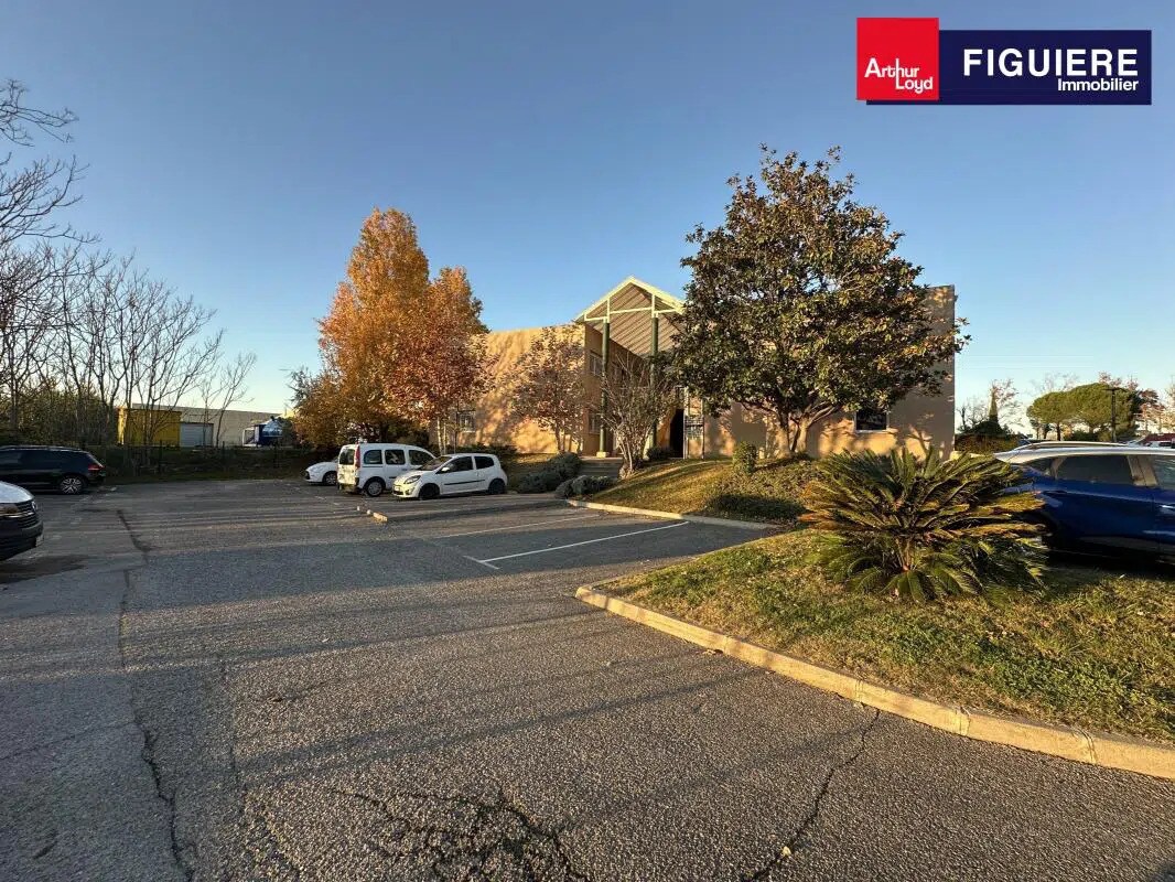 2 Voie D'Espagne, Vitrolles for lease Building Photo- Image 1 of 24