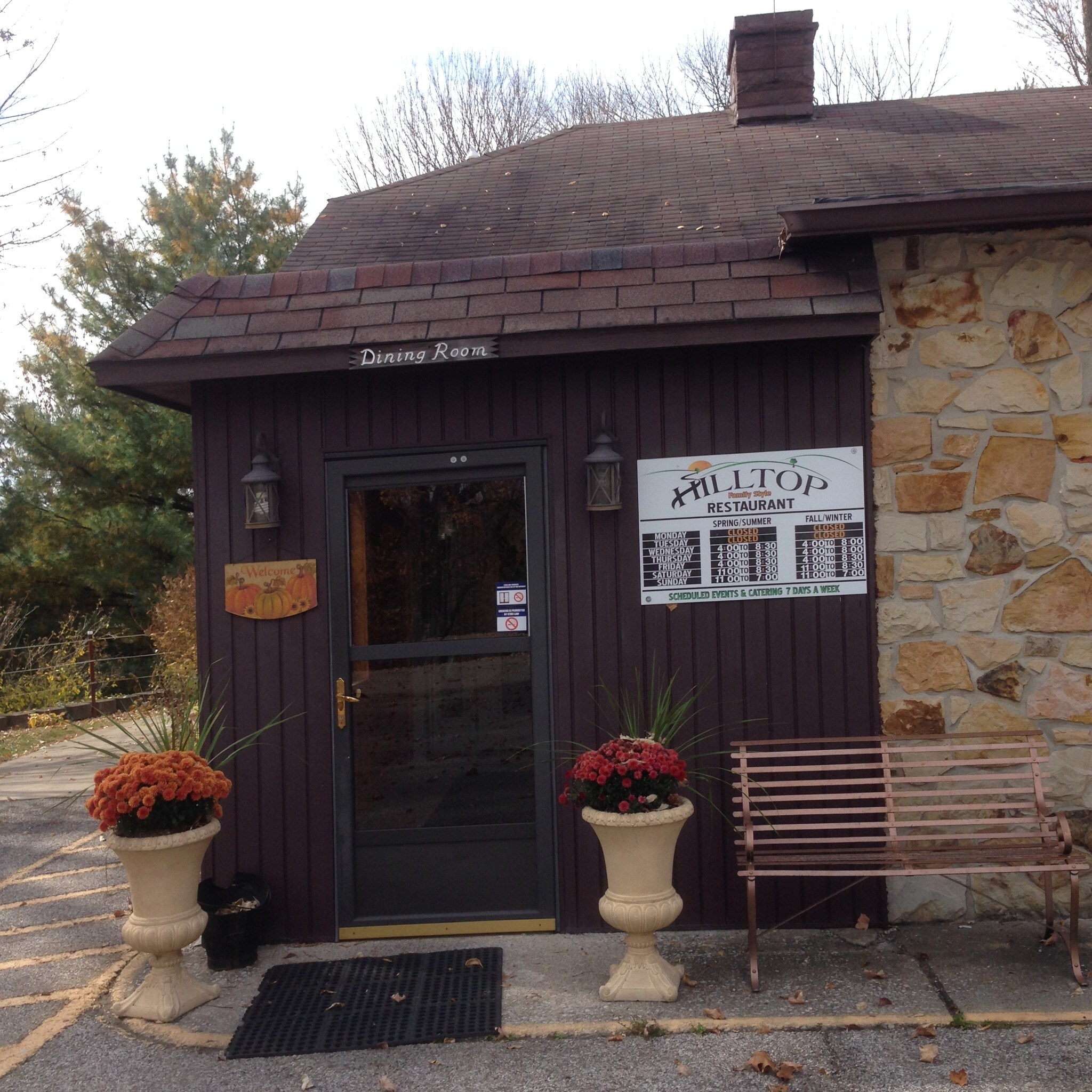 2434 N US Highway 231, Spencer, IN 47460 Hilltop Restaurant