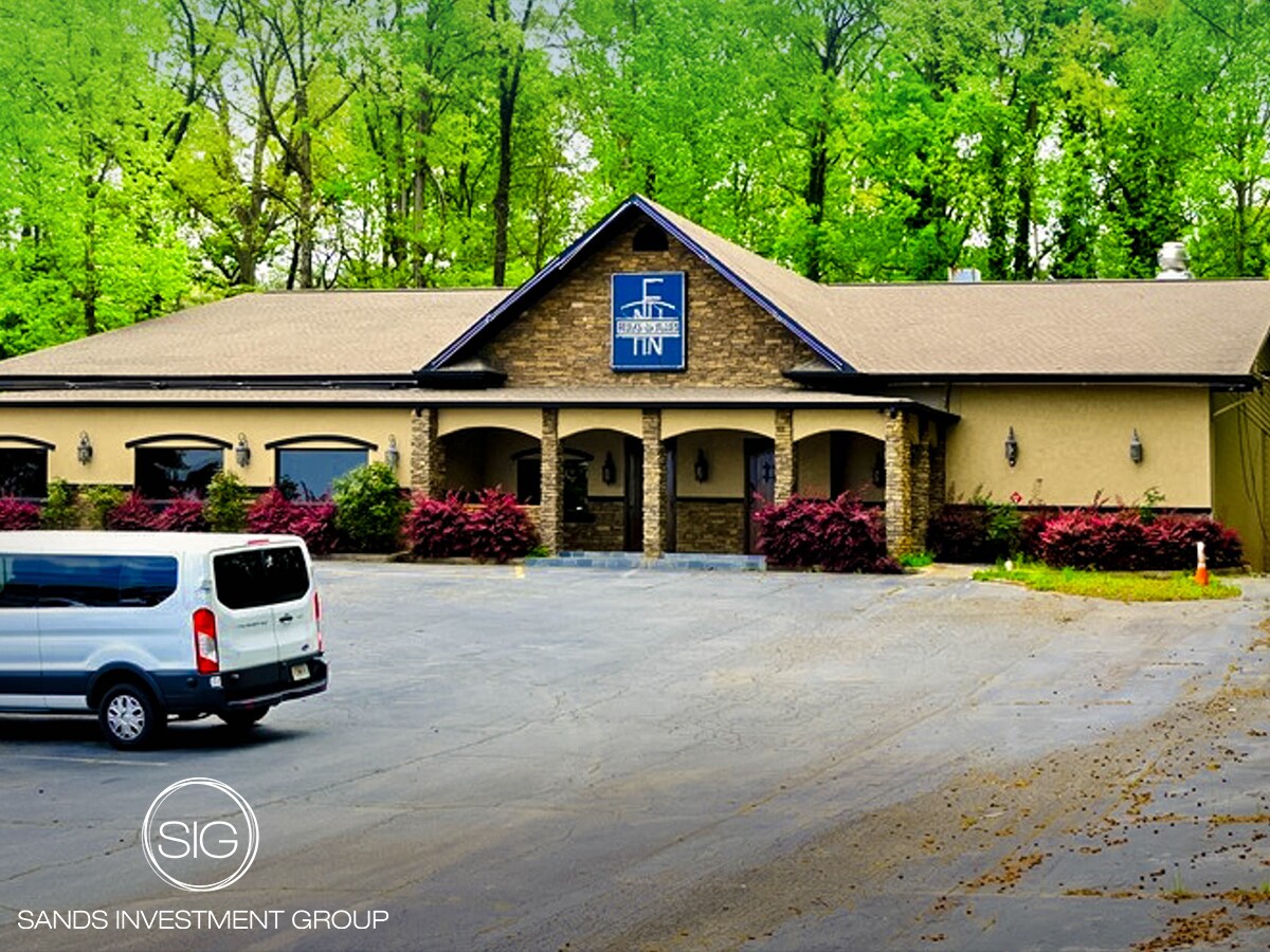 4200 Stone Mountain Hwy, Snellville, GA for sale Building Photo- Image 1 of 1