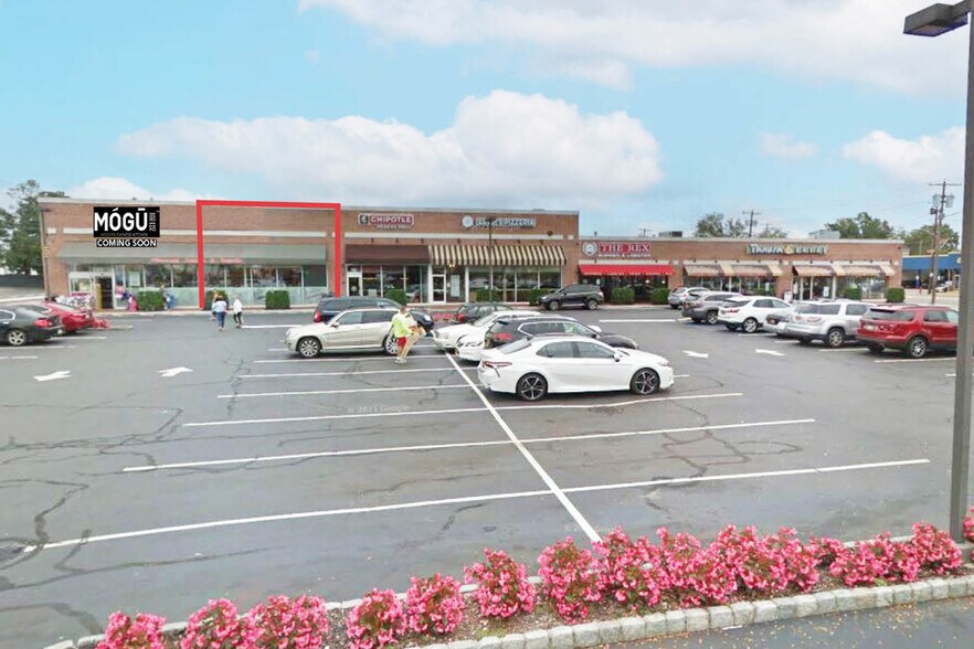 530 Jericho Tpke, Mineola, NY 11501 Retail for Lease