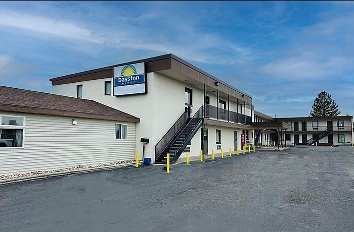 109 16th St, Wheatland, WY for sale Building Photo- Image 1 of 1