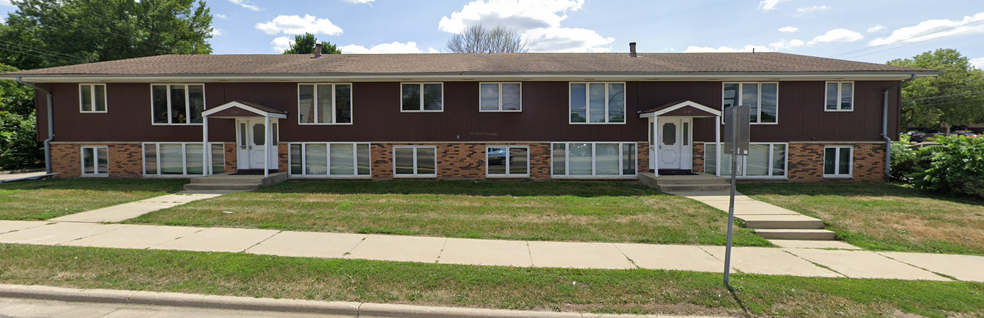 1720 41st St NW, Rochester, MN for sale - Primary Photo - Image 1 of 1