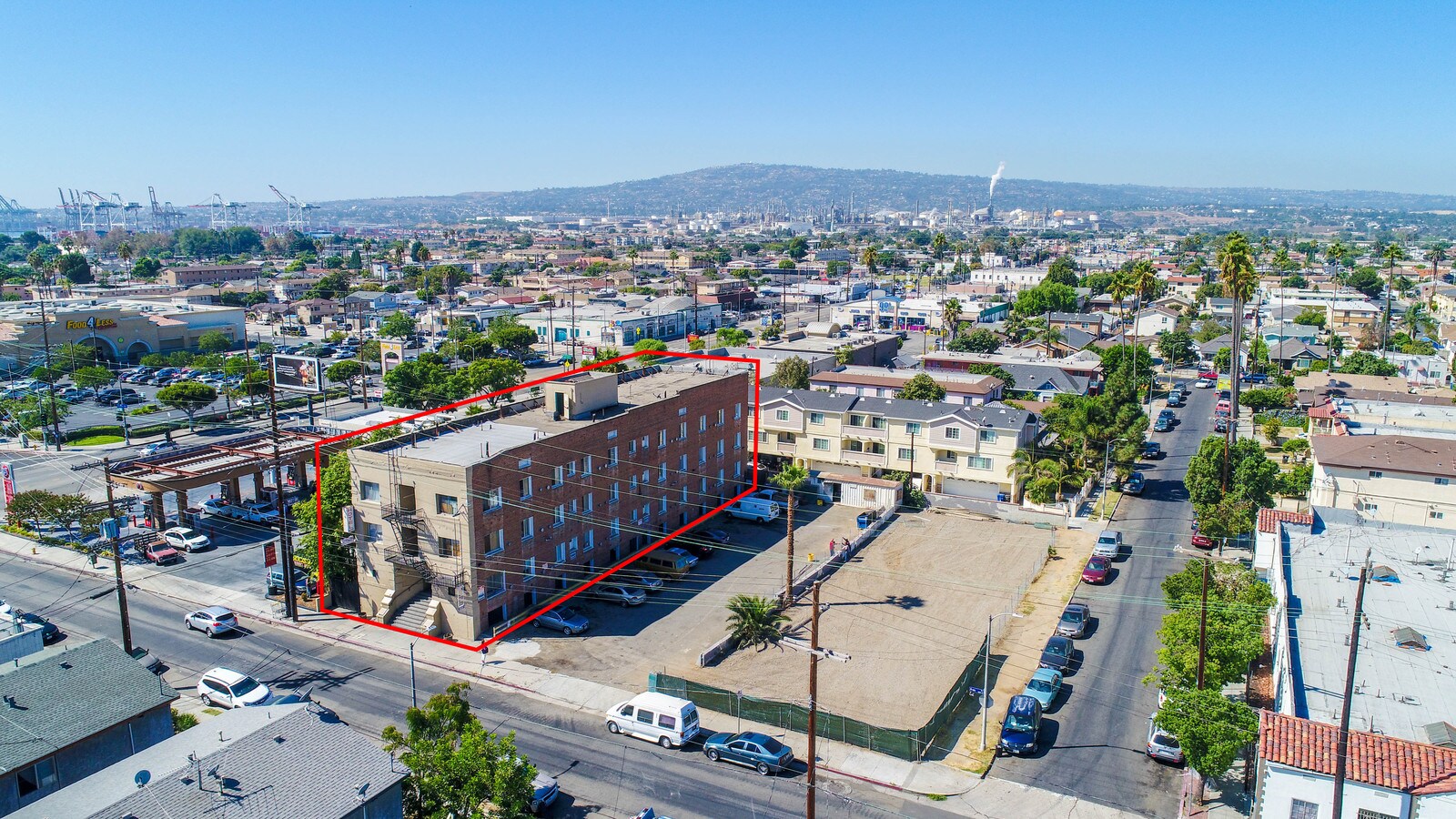 817 N Fries Ave, Wilmington, CA 90744