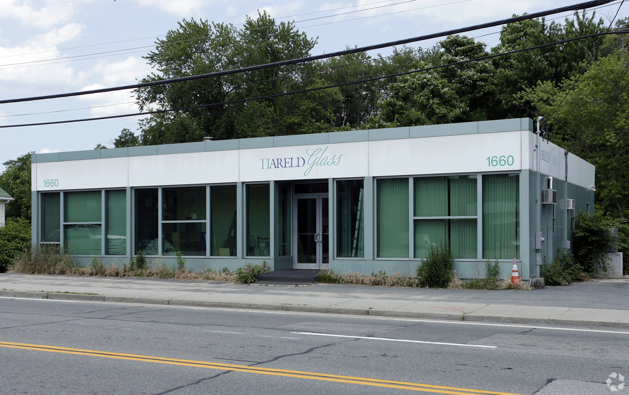 1660 Elmwood Ave, Cranston, RI for sale Primary Photo- Image 1 of 1