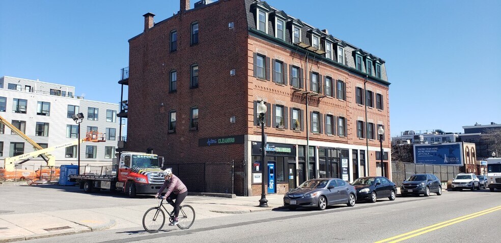 116-118 W Broadway, Boston, MA for lease - 120WB - Image 1 of 15