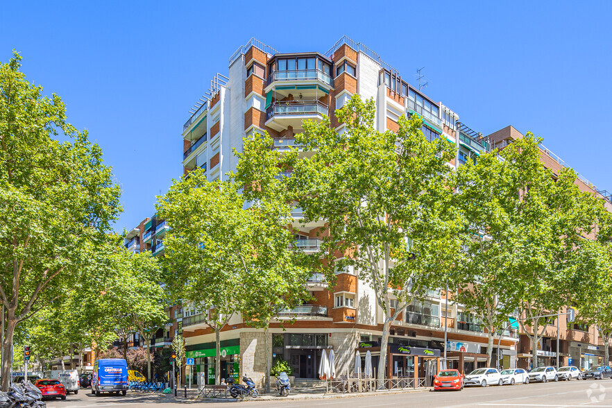 Retail in Madrid, MAD for lease - Primary Photo - Image 1 of 1