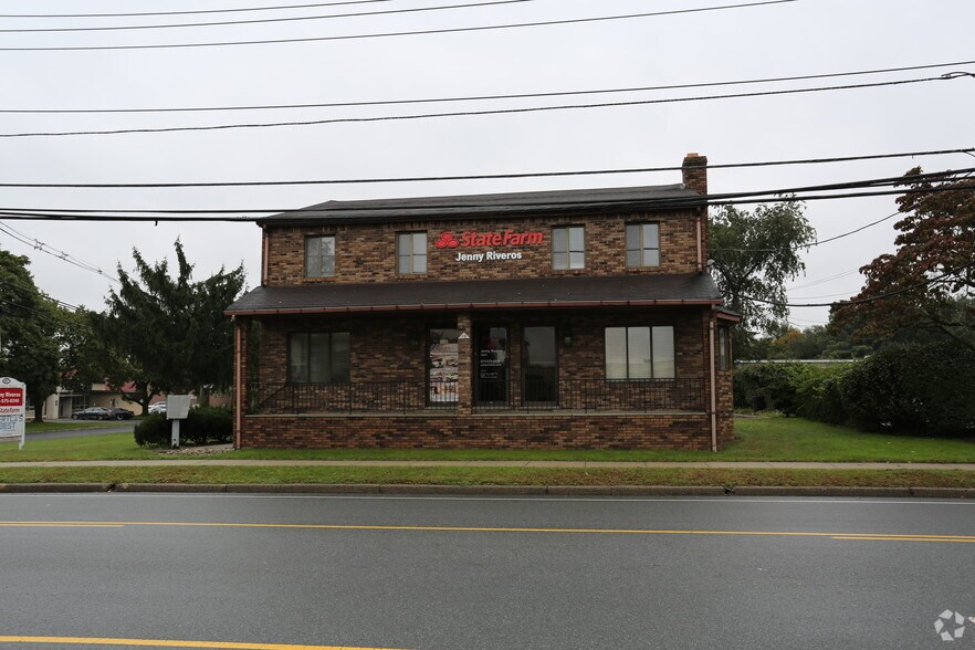 124 Fairfield Rd, Fairfield, NJ for sale - Primary Photo - Image 1 of 1