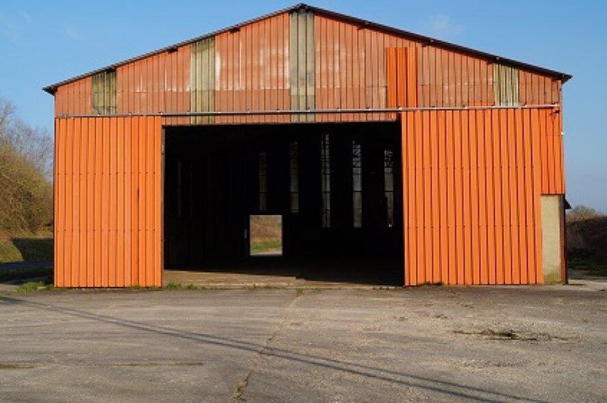 Industrial in for lease - Building Photo - Image 1 of 2