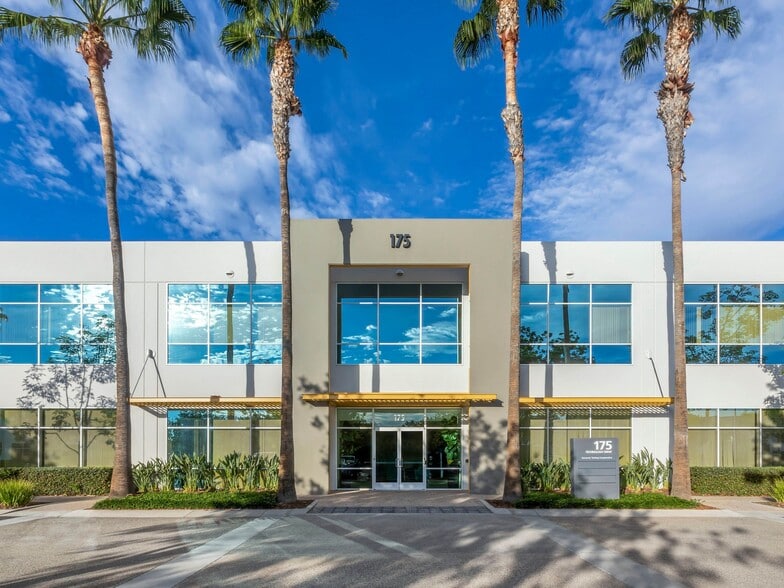 163 Technology Dr, Irvine, CA for lease - Building Photo - Image 3 of 13