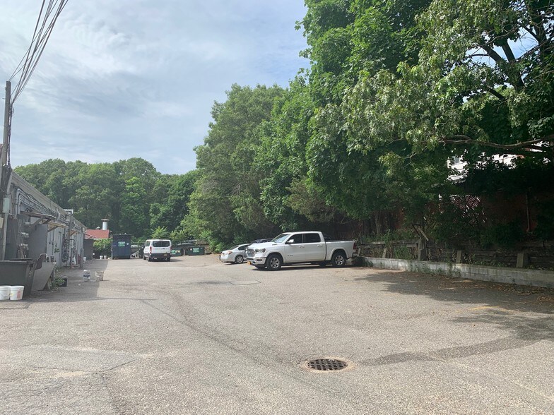 69-79 Smithtown Blvd, Smithtown, NY for sale - Building Photo - Image 1 of 1