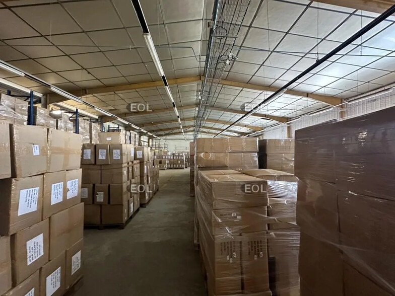 Industrial in Meaux for lease - Interior Photo - Image 1 of 8