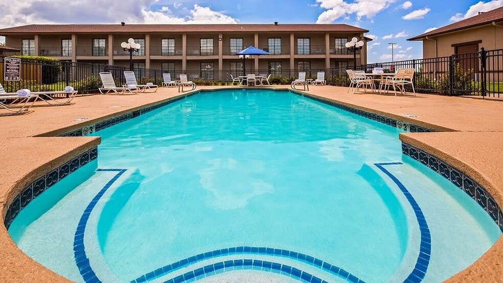 1521 Shannon Rd E, Sulphur Springs, TX for sale - Primary Photo - Image 1 of 1