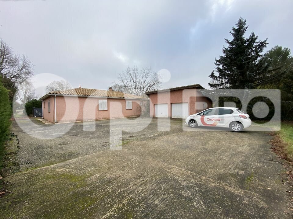 Office in Montauban for sale Building Photo- Image 1 of 8
