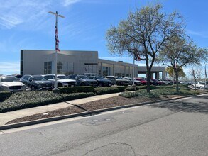 8586 Laguna Grove Dr, Elk Grove, CA for lease Building Photo- Image 1 of 5