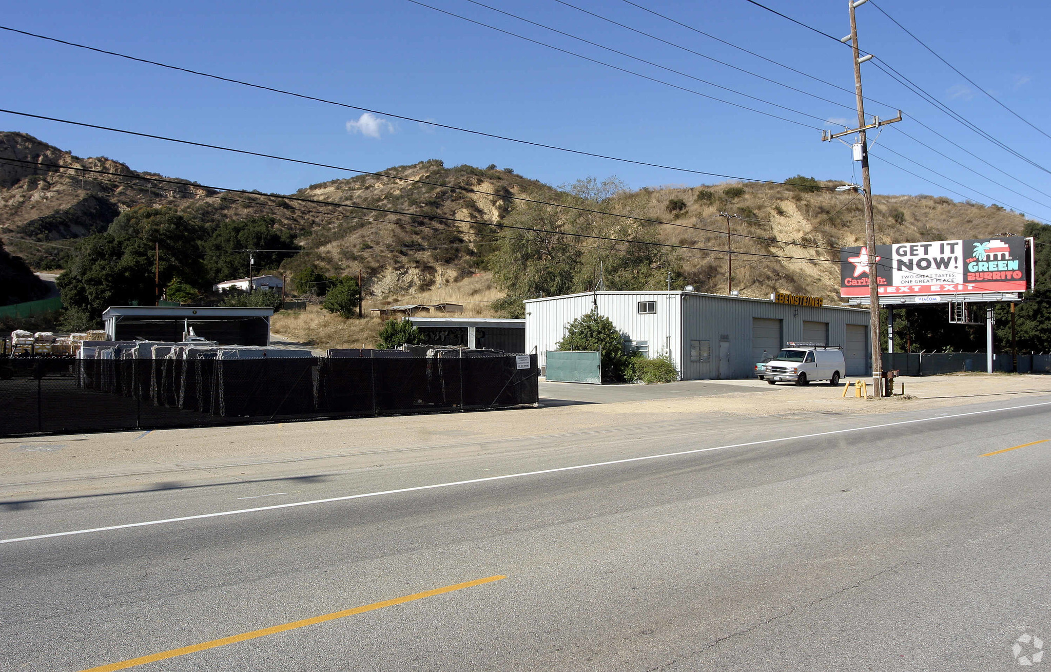 30617 The Old Rd, Castaic, CA for sale Primary Photo- Image 1 of 1