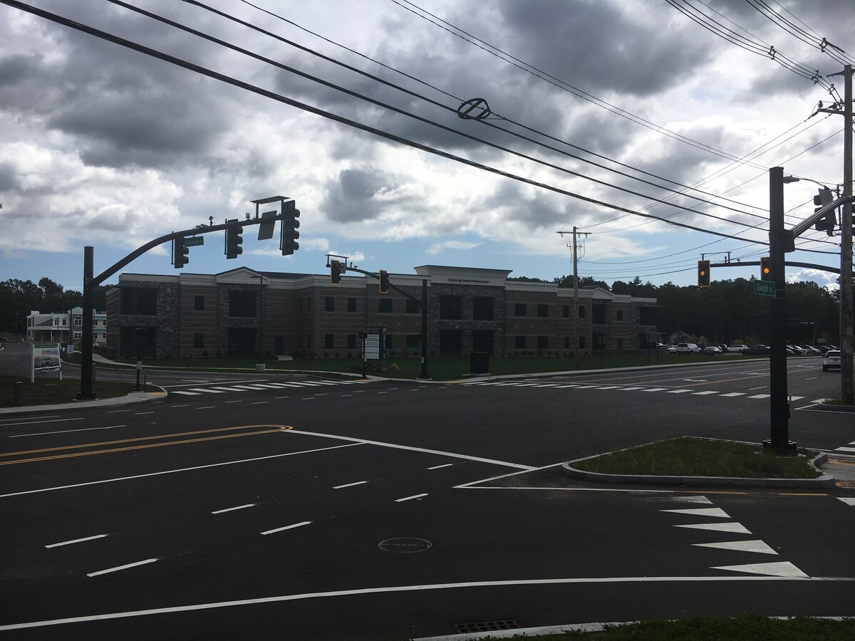 21 Dwight Rd, Longmeadow, MA 01106