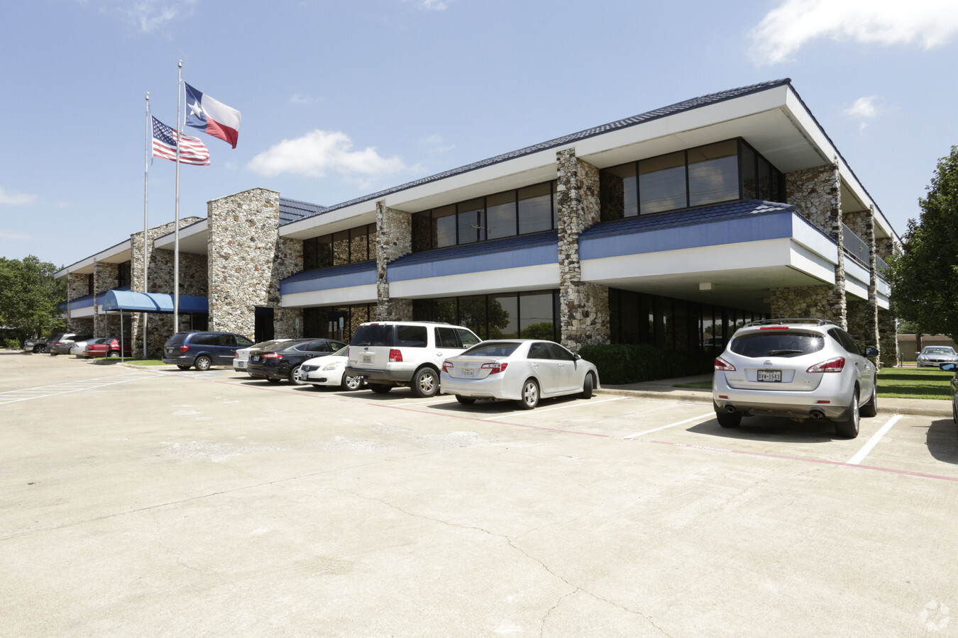 3960 Broadway Blvd, Garland, TX 75043