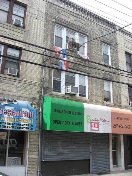 5207 Palisade Ave, West New York, NJ for sale - Primary Photo - Image 1 of 1