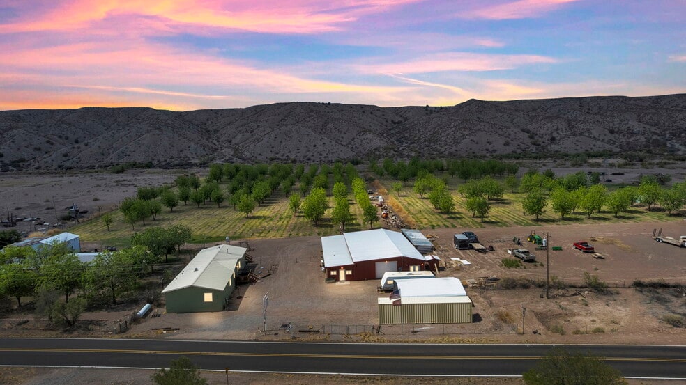 714 New Mexico 52, Cuchillo, NM for sale - Primary Photo - Image 1 of 93