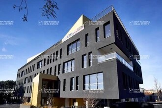 Office in Dardilly for lease Building Photo- Image 1 of 42