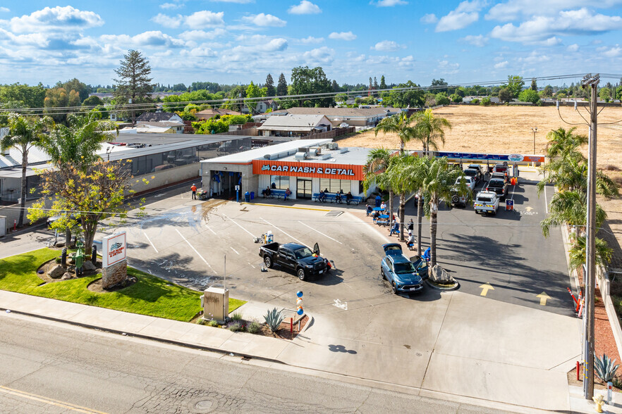 3037 E Noble Ave, Visalia, CA for sale - Aerial - Image 2 of 7