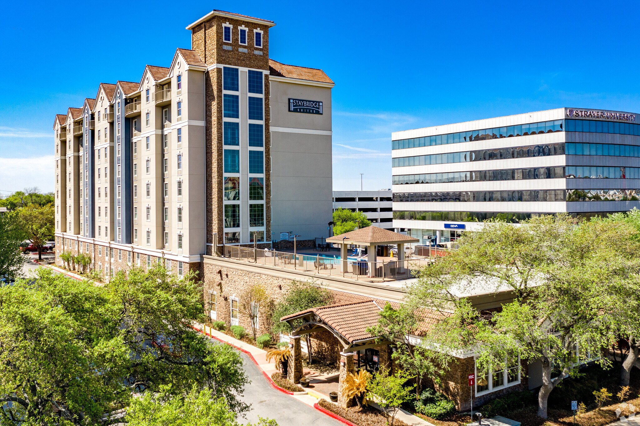 66 NE Loop 410, San Antonio, TX for sale Primary Photo- Image 1 of 1