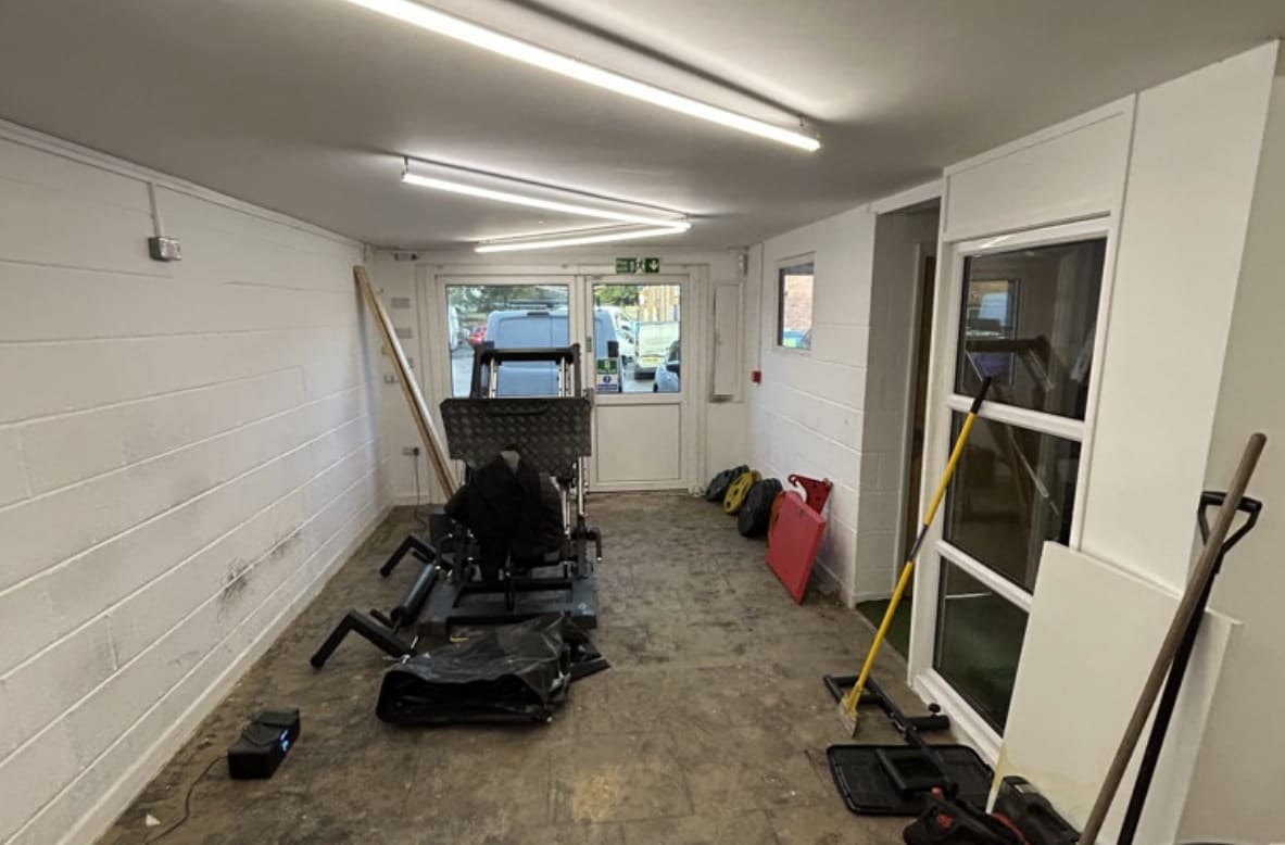 Froanes Clos, Enderby for lease Interior Photo- Image 1 of 2