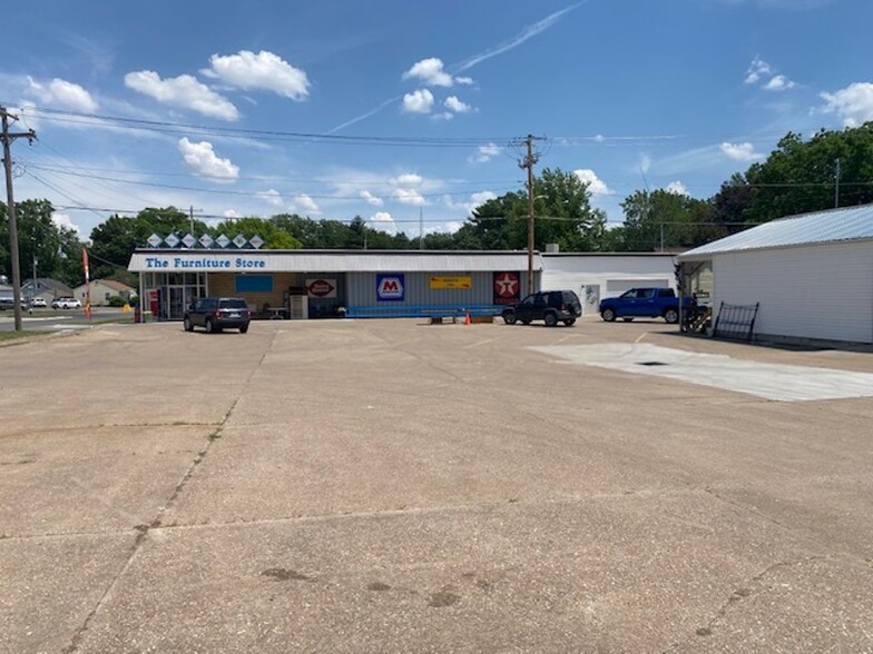 209 Harrison Ave, Burlington, IA for sale - Building Photo - Image 3 of 16