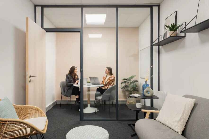 6 Rue Du Conservatoire, Paris for lease - Interior Photo - Image 2 of 6