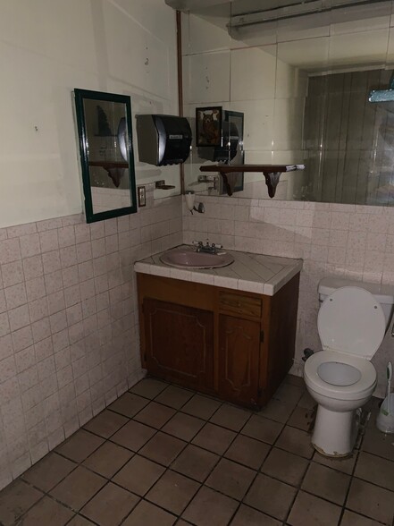 4843 Cecilia St, Cudahy, CA for lease - Building Photo - Image 3 of 7